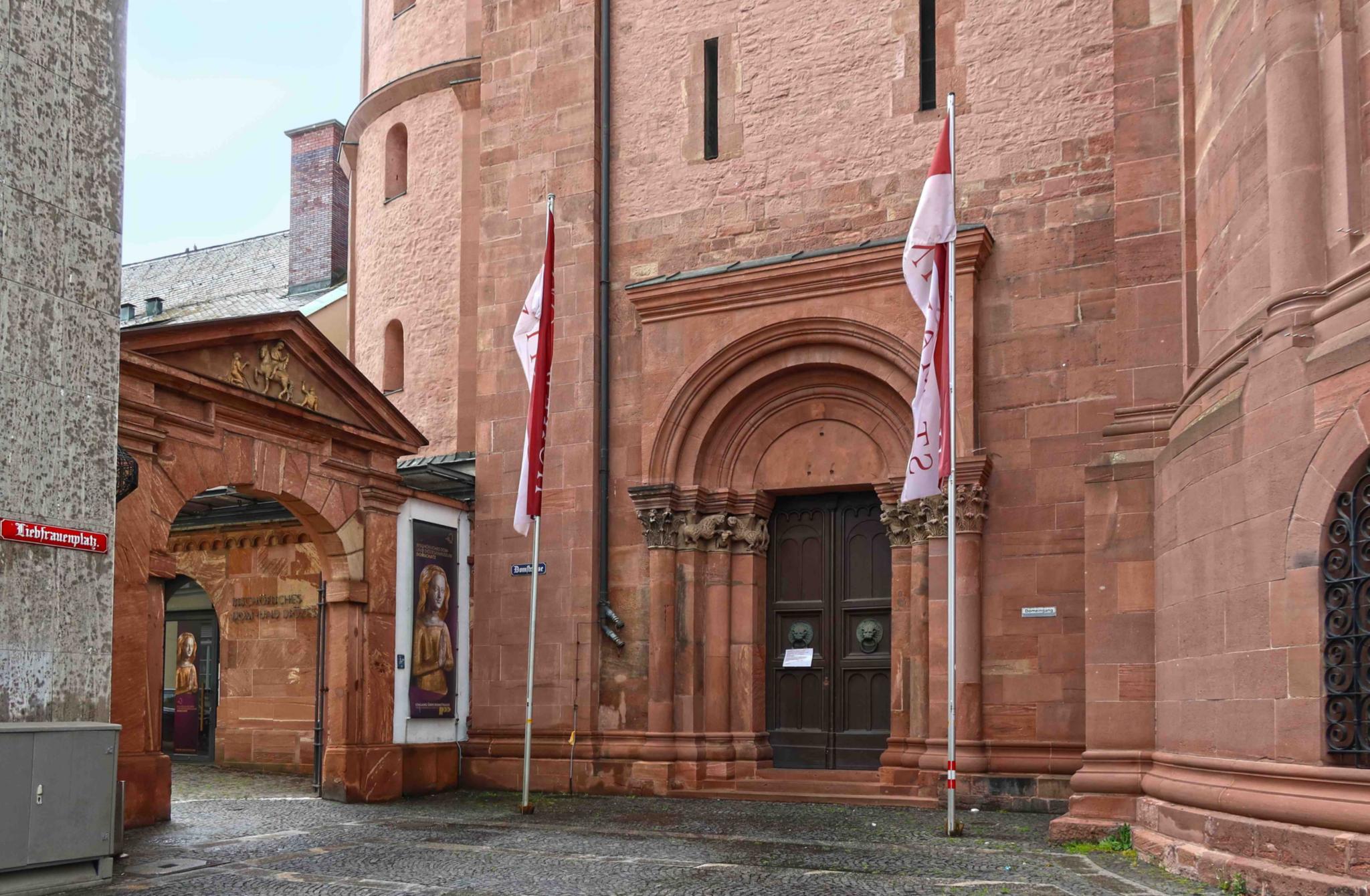 Liebfrauenportal zum Mainzer Dom